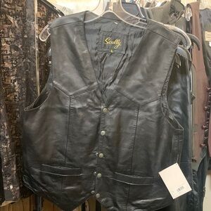 Scully Black Leather Buttoned Vest